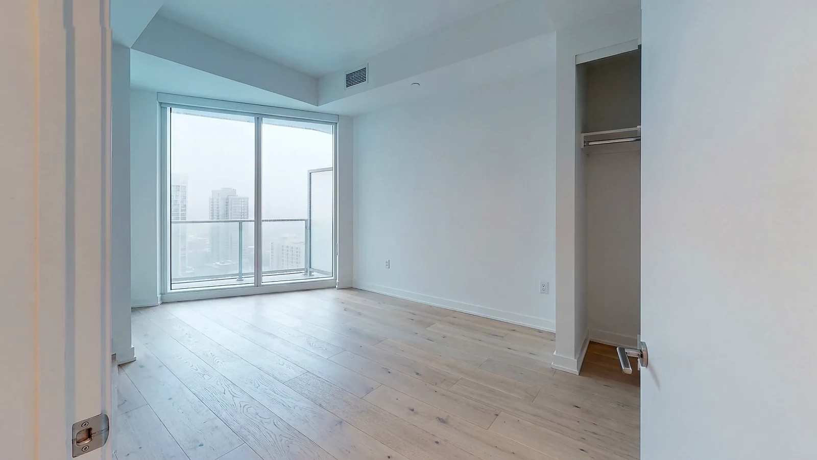 The empty guest bedroom before its HomePrint furnishing reveal